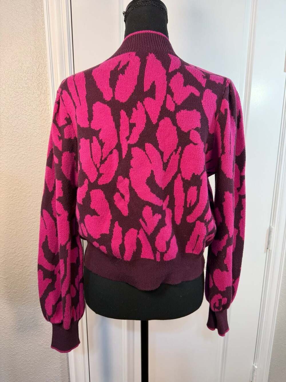 Who What Wear Leopard Print Sweater - Picture 5 of 7